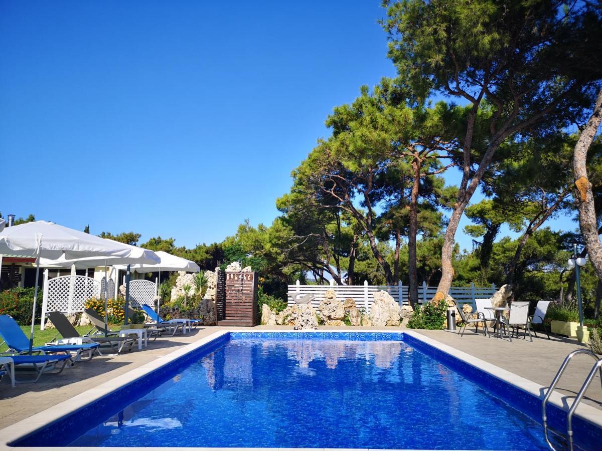Louis Luxury Villa By Living In Blue Koskinou  Esterno foto