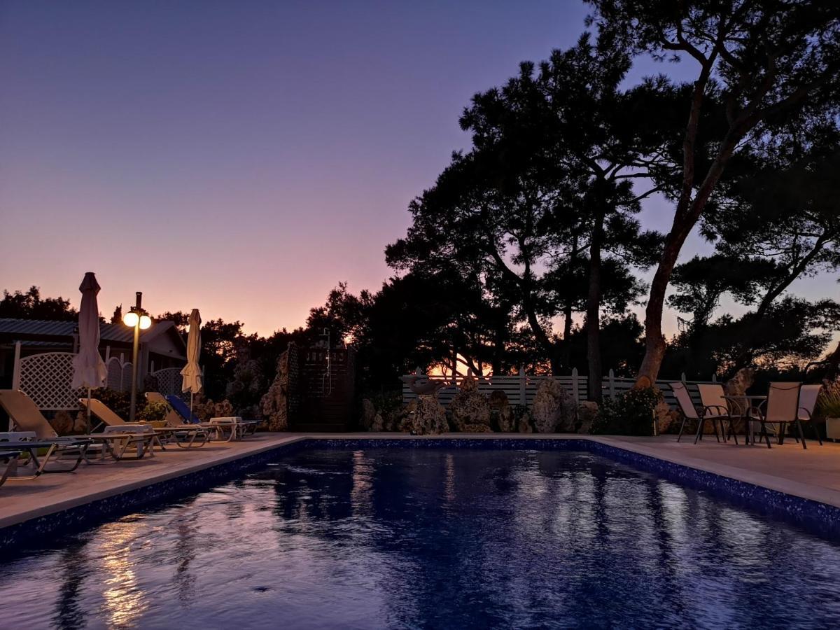 Louis Luxury Villa By Living In Blue Koskinou  Esterno foto