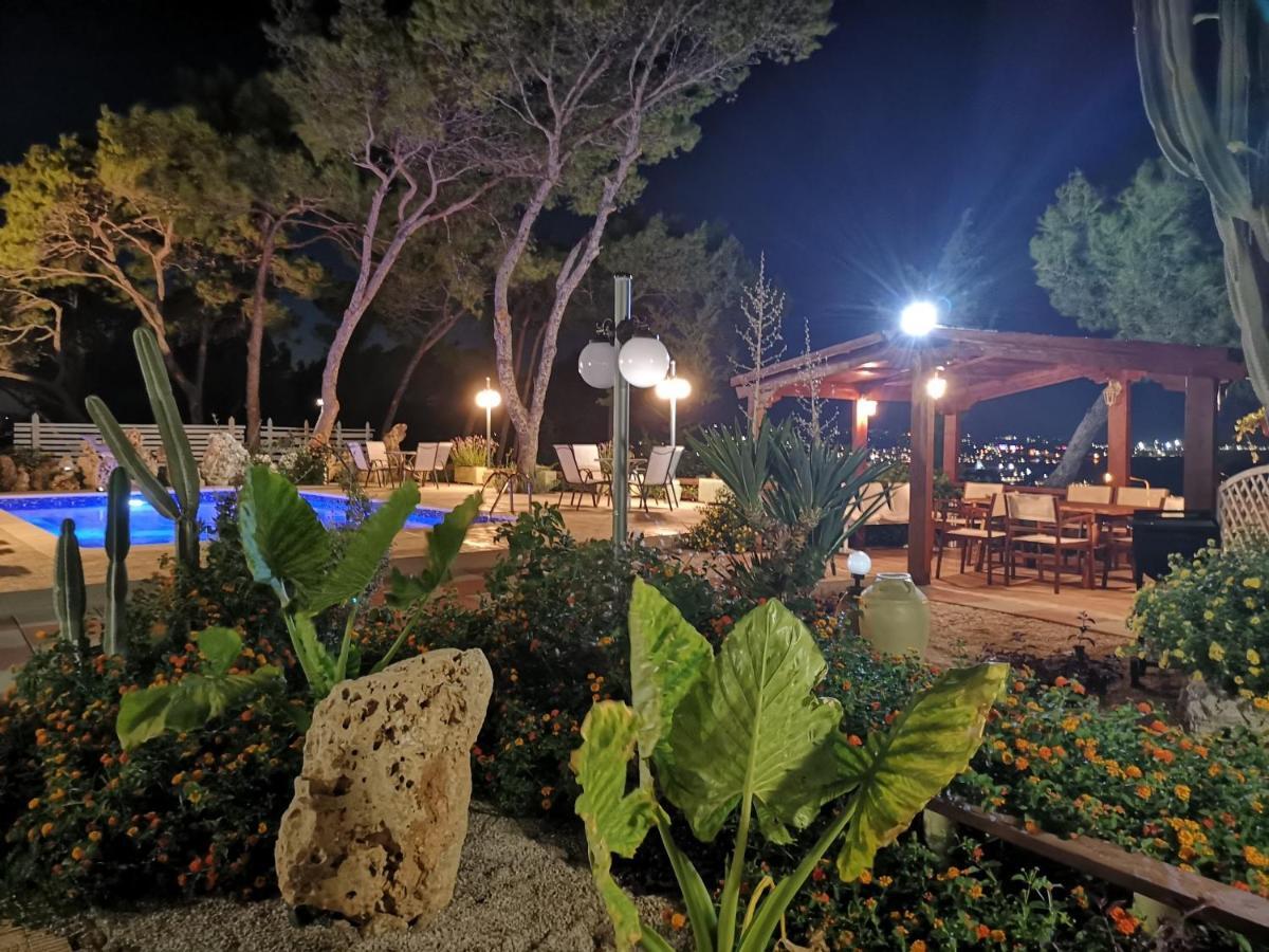 Louis Luxury Villa By Living In Blue Koskinou  Esterno foto