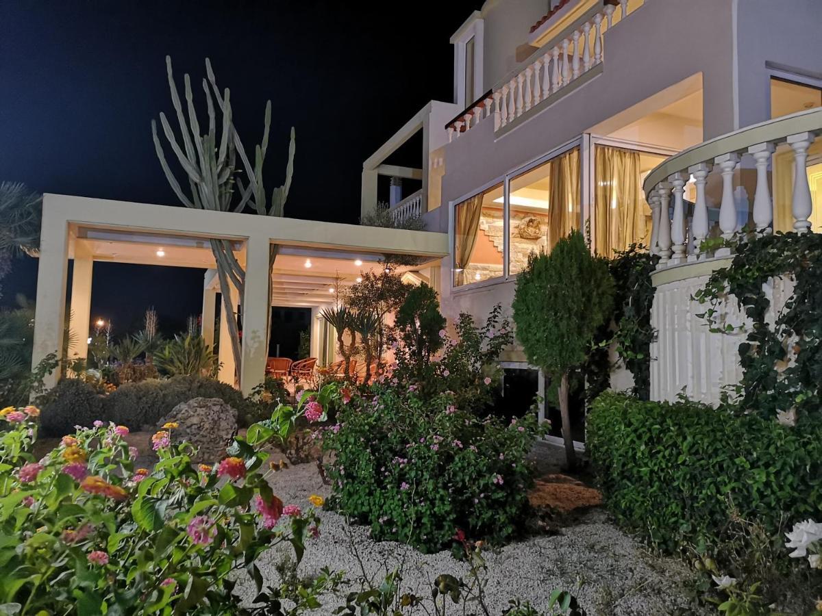 Louis Luxury Villa By Living In Blue Koskinou  Esterno foto