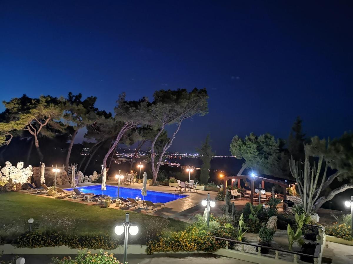 Louis Luxury Villa By Living In Blue Koskinou  Esterno foto